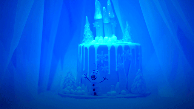 25 Days of Christmas - This Video Of A Frozen-Inspired Cake Glowing In The Dark Will Blow Your Mind - 1006