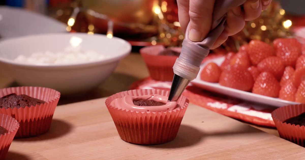 25 Days of Christmas - We Just Can't Get Enough Of These Santa Hat Red Velvet Cupcakes! Check Them Out Now! - 1011