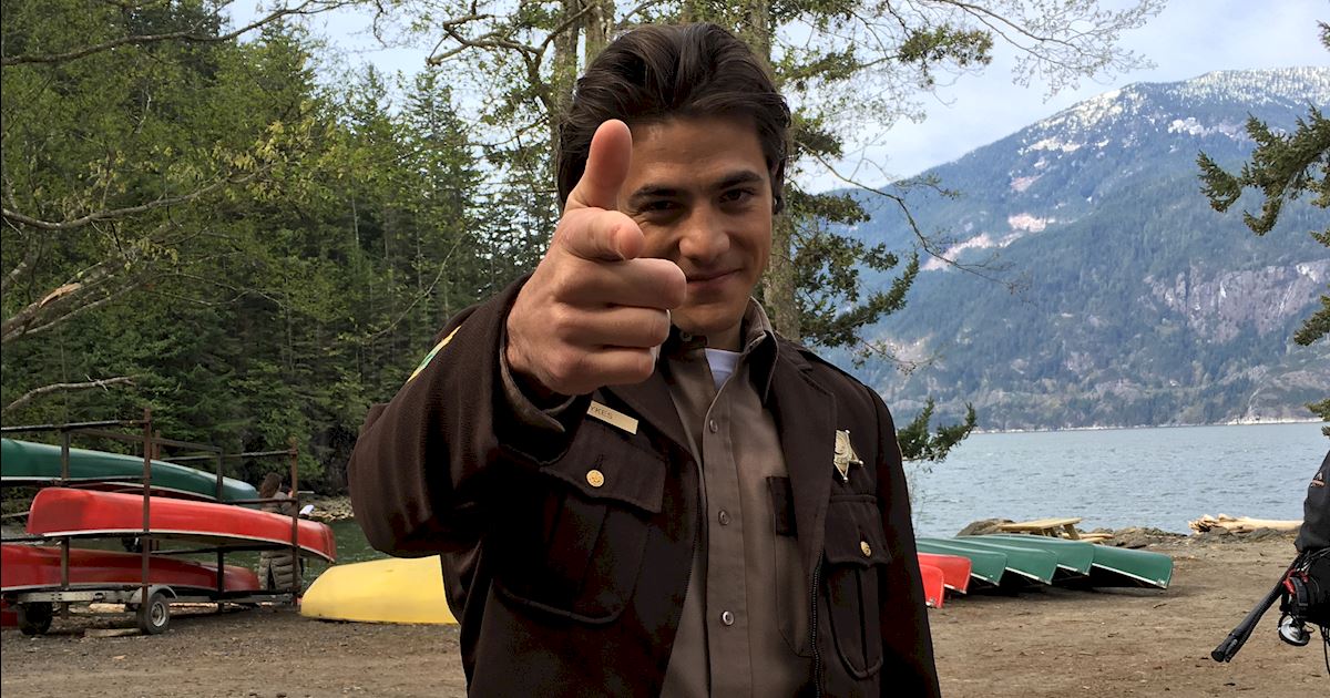 Dead of Summer - 9 Thoughts We've All Had During Spin The Bottle! - 1007