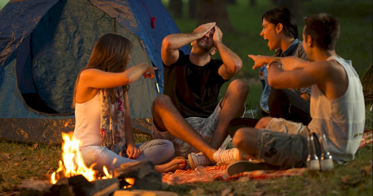 Dead of Summer - 9 Thoughts We've All Had During Spin The Bottle! - 1006