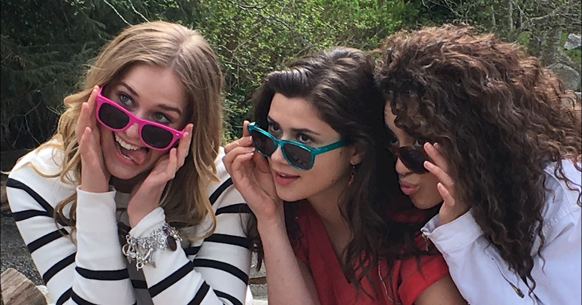Dead of Summer - 9 Thoughts We've All Had During Spin The Bottle! - 1003