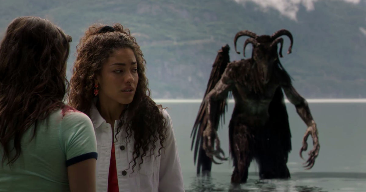 Dead of Summer - 5 Reasons You Should Stop What You're Doing And Binge-Watch Dead Of Summer Now! - 1009