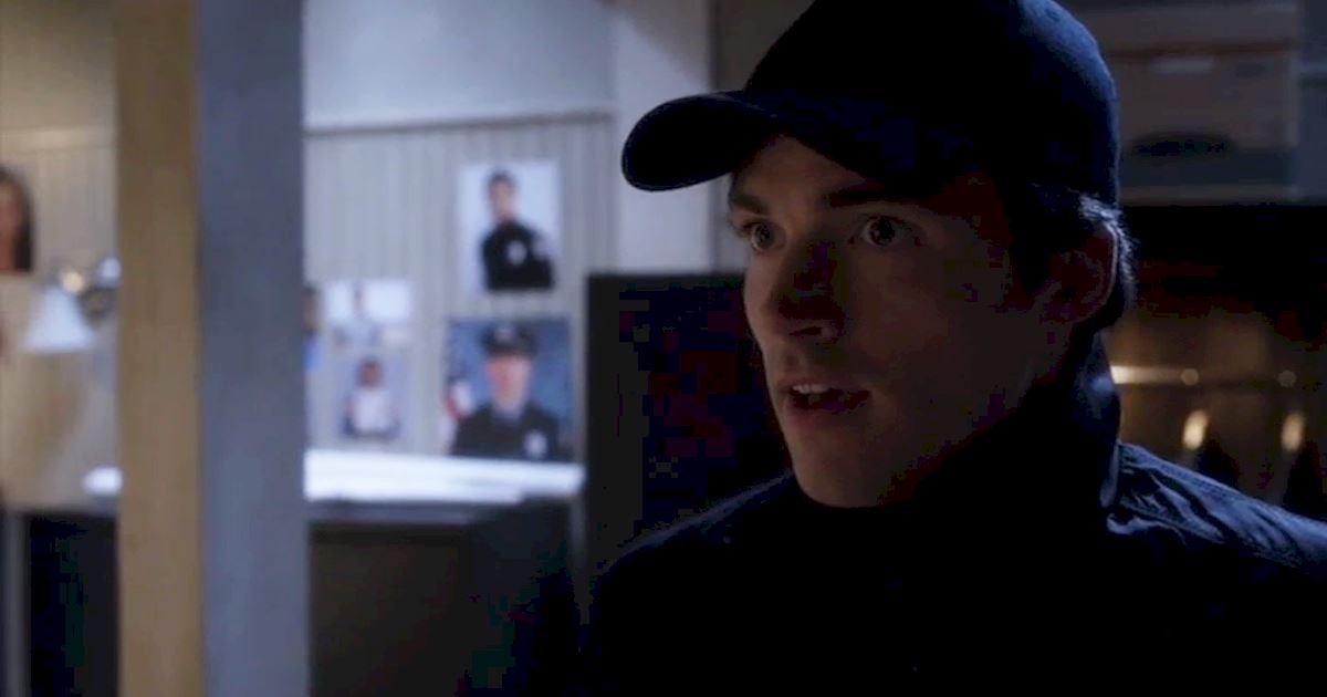 Pretty Little Liars - 13 Times We Were All Left Totally Broken Hearted By Ezra - 1012