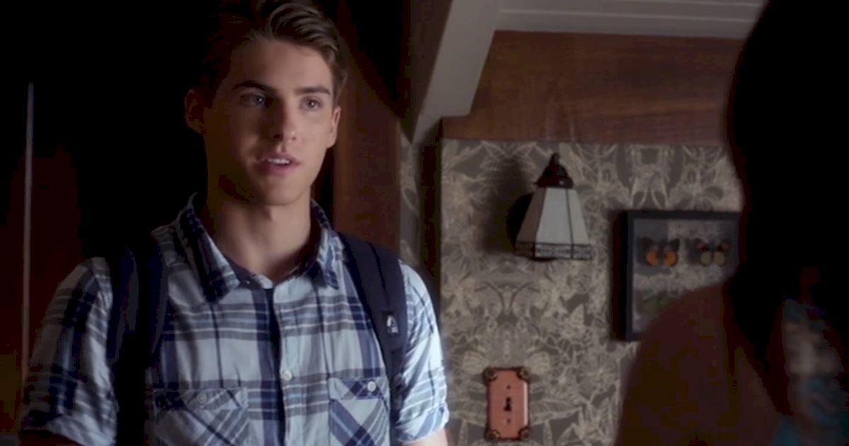Pretty Little Liars - Become The Ultimate Party Planner With These Helpful Tips Straight From The Liars! - 1014
