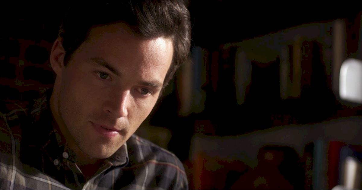 Pretty Little Liars - Episode 2 Sneak Peek: The Ultimate Ezra And Liam Showdown! - 1002