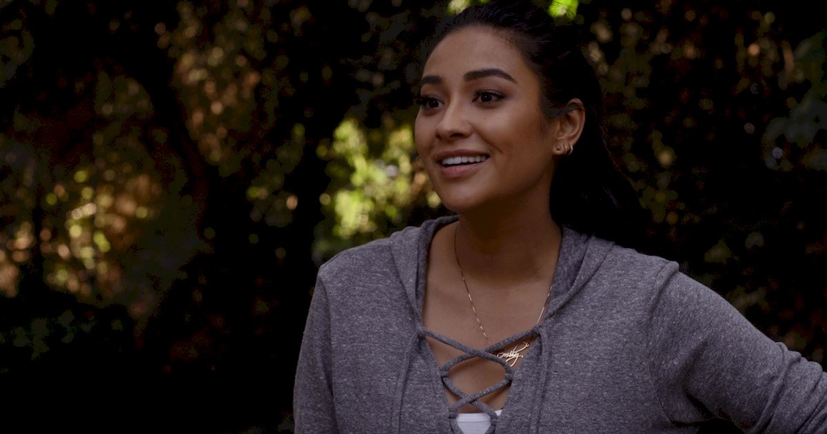 Pretty Little Liars - Check Out Which PLL Mom Has Returned In This Exclusive Sneak Peek! - 1004