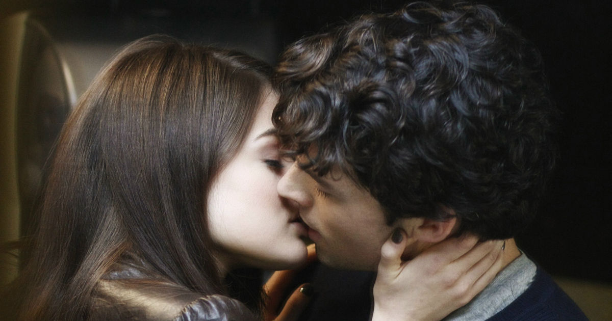 Pretty Little Liars - Ready For The Most Controversial Question EVER? Who Do You Ship More: Ezria Or Jaria? - 1002