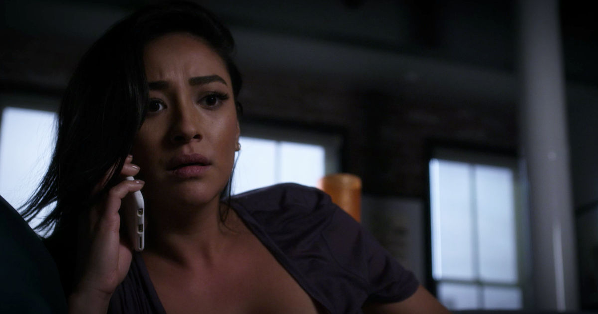 Pretty Little Liars - Catch Up With All The Emison Highs and Lows From Season 7A Right Here! - 1009