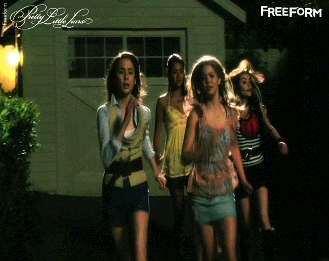 Pretty Little Liars - 41 Essential Things Every Die-Hard Fan Needs To Know From Season 1A! - 1013