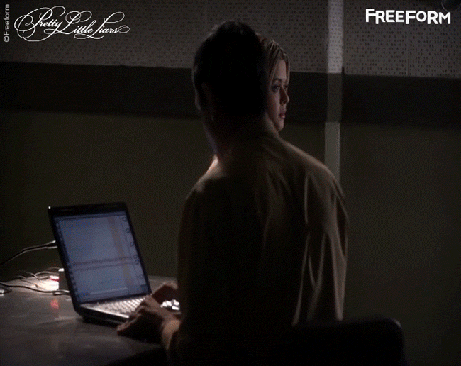 Pretty Little Liars - 11 Times We Absolutely Could NOT Trust The Rosewood Police! - 1010