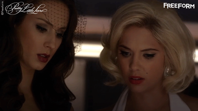 Pretty Little Liars - 10 Classic Things That Happen When Watching A Horror Movie! - 1002
