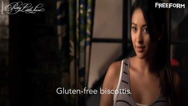 Pretty Little Liars - 16 Times Emily Understood The Struggles Of Working In Customer Service! - 1005