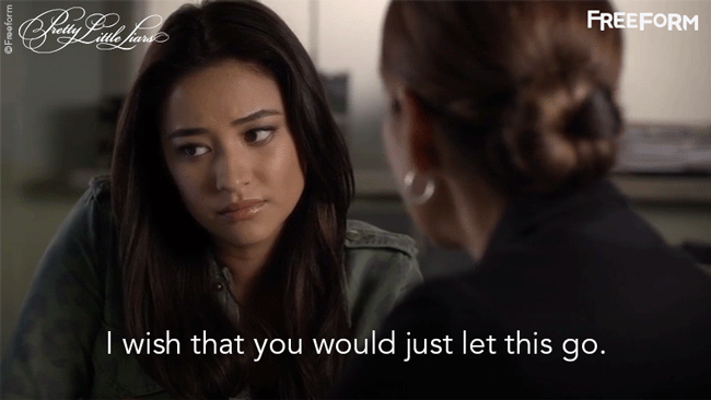 Pretty Little Liars - 15 Things We All Do When We Fall Out With Our Friends - 1007