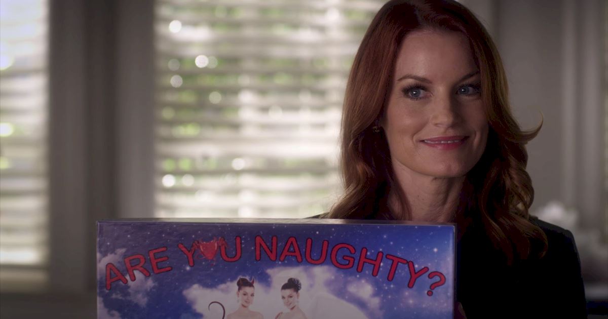 Pretty Little Liars - Your Official Recap for Episode 18: Burn This - 1003