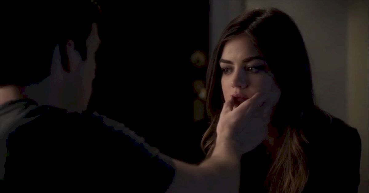Pretty Little Liars - 18 Times Ezria Made Us Feel Way Too Much - 1017