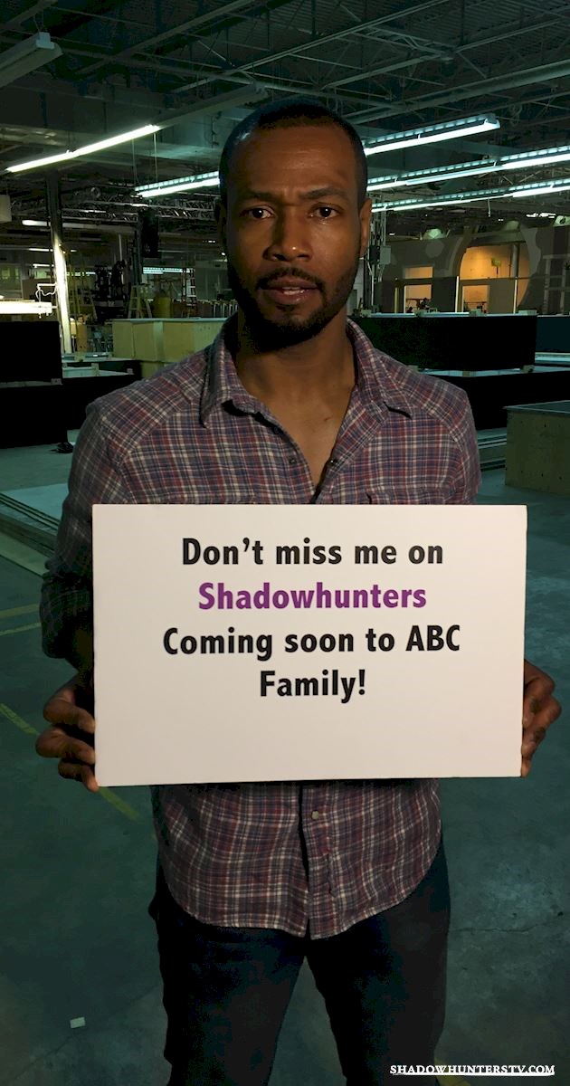 Shadowhunters - One Week From Beyond the Shadows: The Making Of Shadowhunters! - 1001