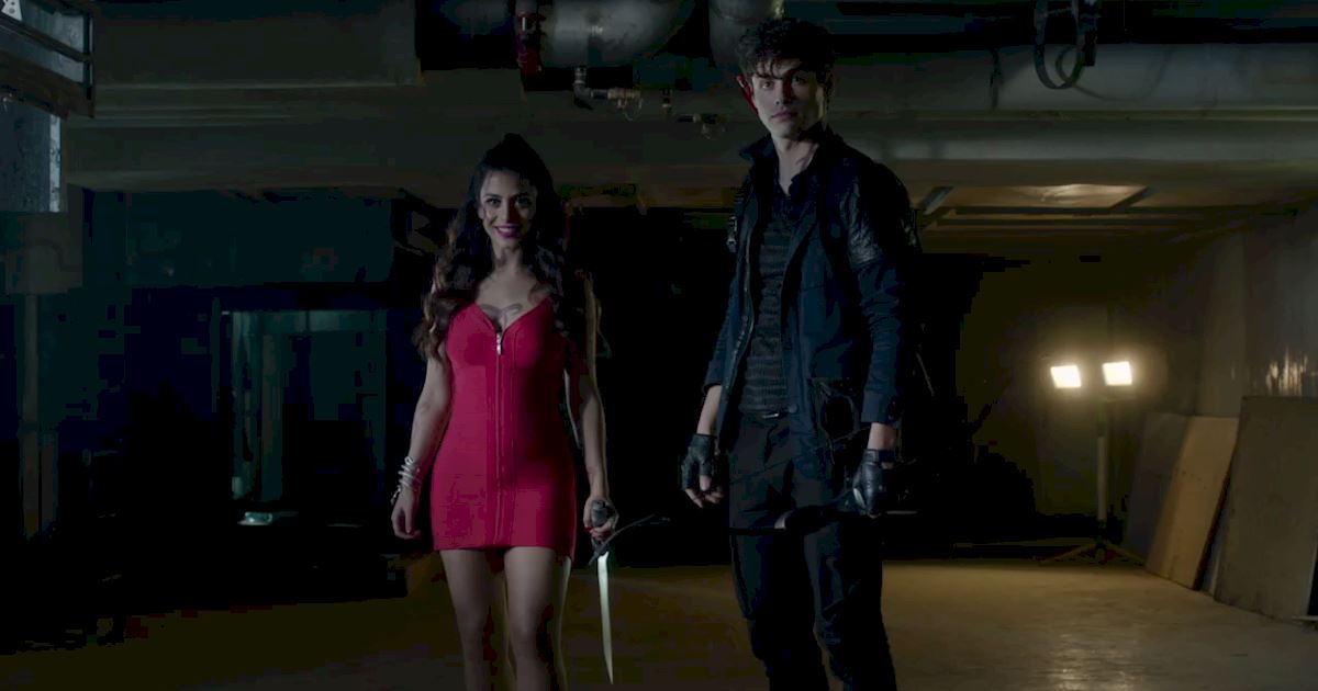 Shadowhunters - 40 Reasons You Need Jace As Your Bodyguard! - 1021