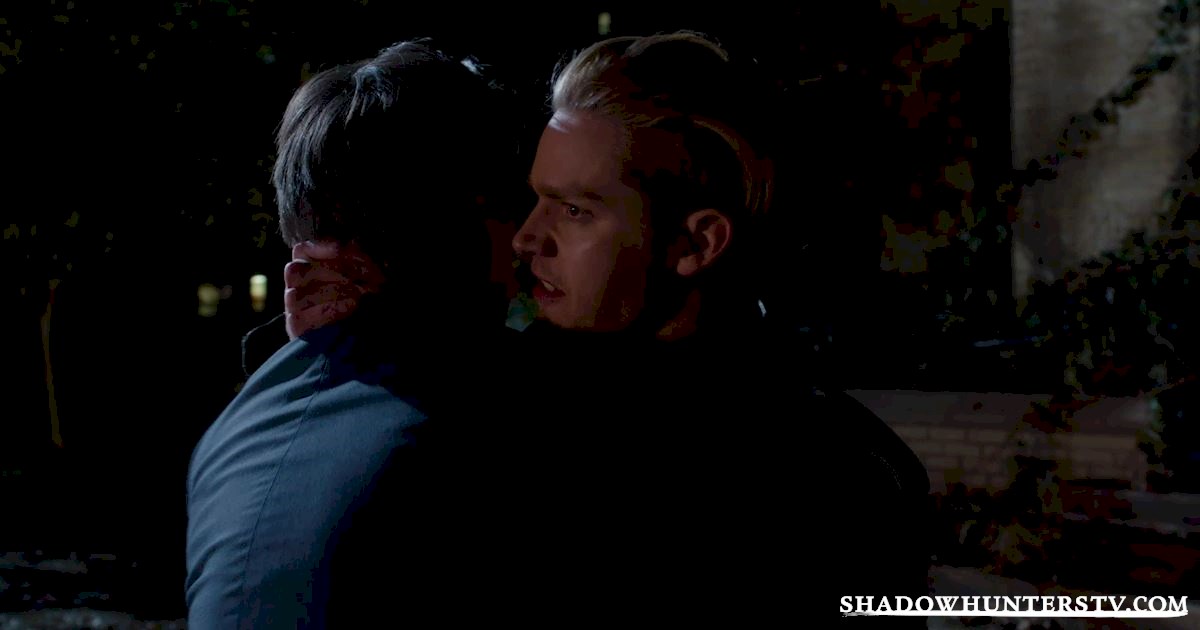 Shadowhunters - 26 Things We Learned From The Shadowhunters Premiere - 1028