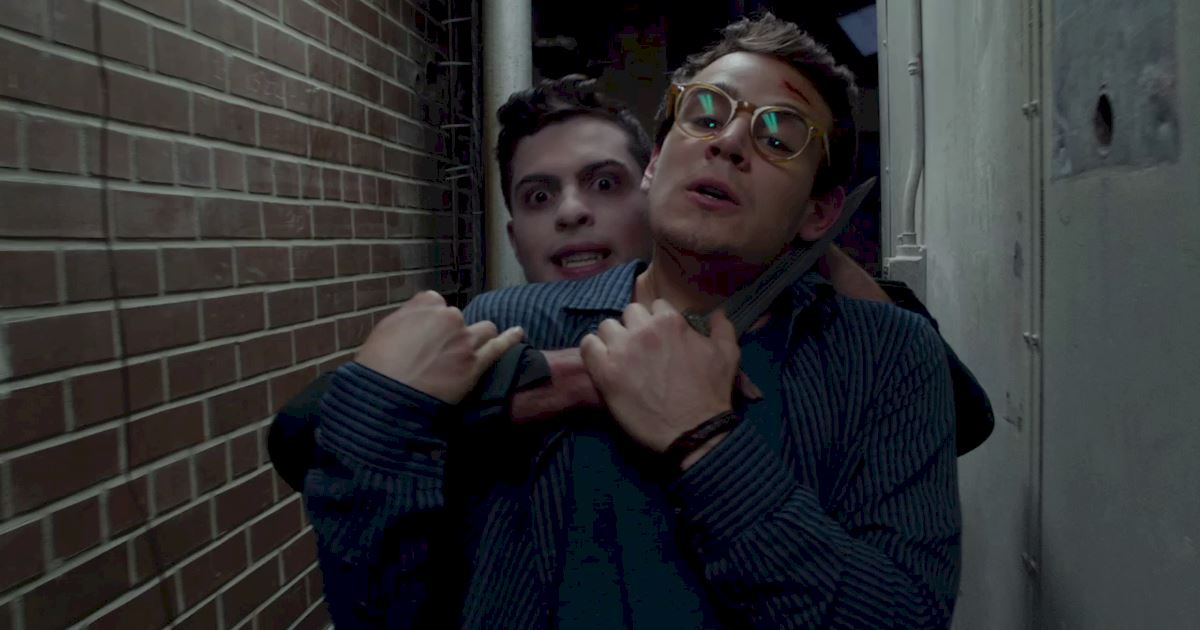 Shadowhunters - 10 Reasons Why You Would Not Want To Be Raphael's Hostage! - 1010