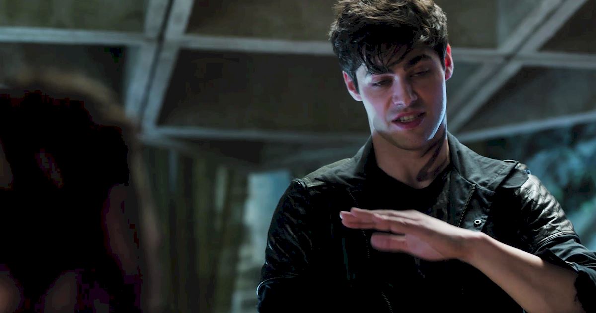 Shadowhunters - 36 Reasons To Love Alec Lightwood Even More Than You Already Do! - 1002