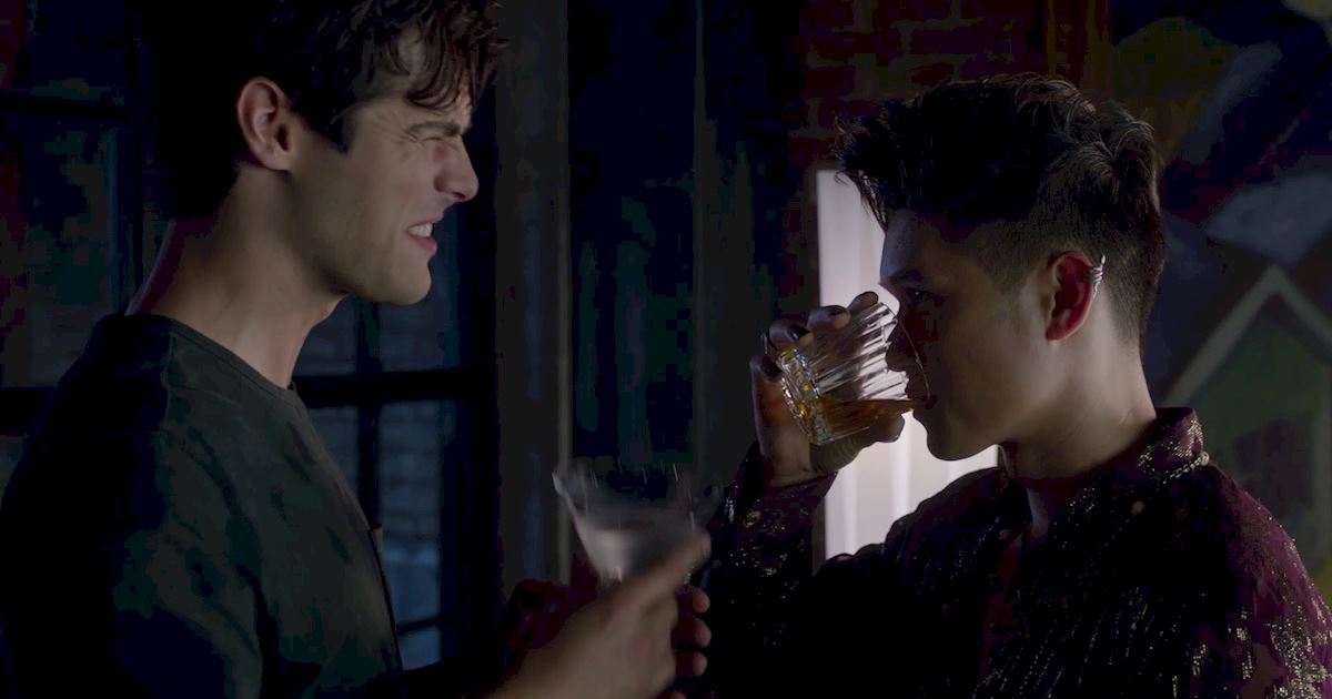 Shadowhunters - 36 Reasons To Love Alec Lightwood Even More Than You Already Do! - 1017