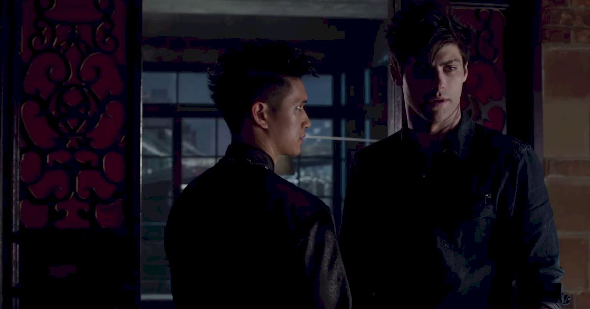 Shadowhunters - 36 Reasons To Love Alec Lightwood Even More Than You Already Do! - 1014