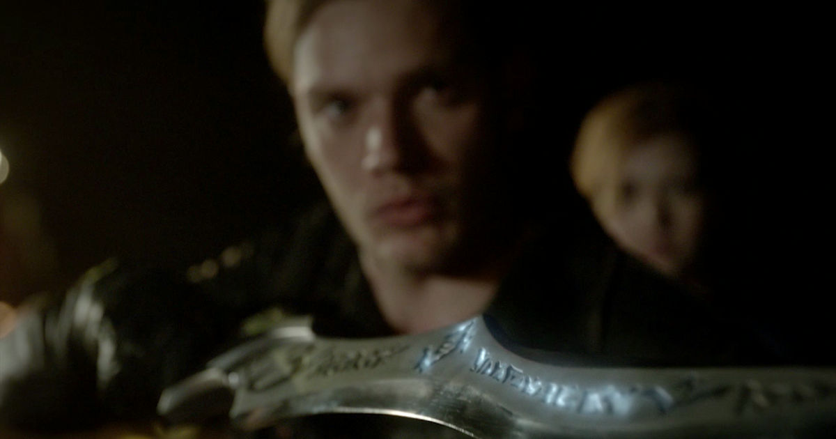 Shadowhunters - 14 Awesome Things We Learned About Season Two From The Showrunners - 1013