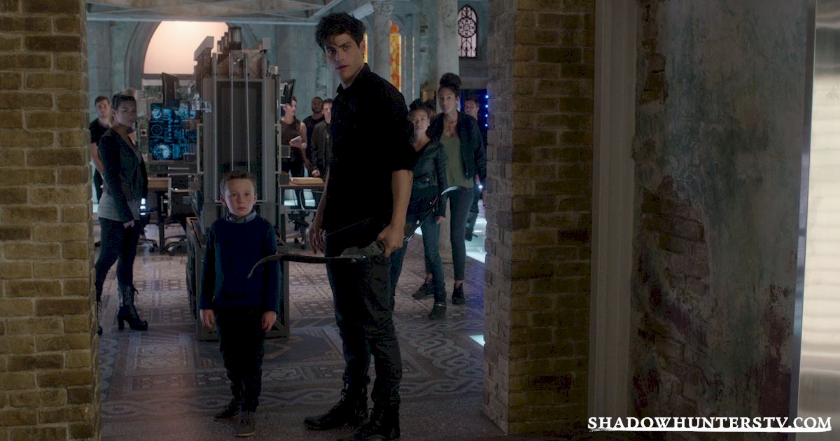 Shadowhunters - 33 Unbelievable Things We Learned From Episode Eight - 1013