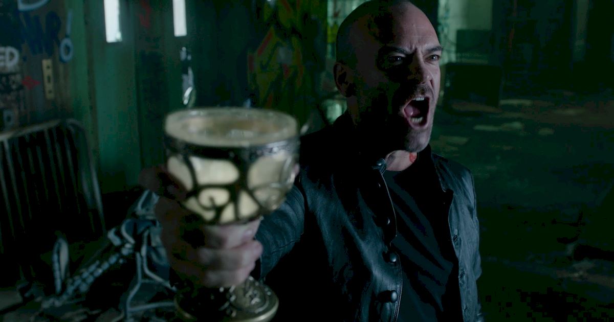 Shadowhunters - Blood Calls to Blood: The Official Episode 11 Recap! - 1014