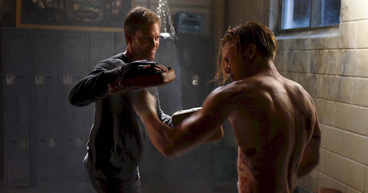 Shadowhunters - Photo Call! Behind-the-Scenes on Blood Calls To Blood! - 1005