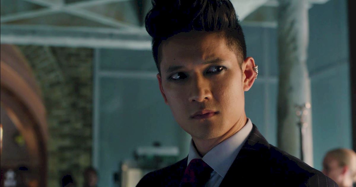 13 Reasons You Want Magnus Bane As Your Lawyer! - Shadowhunters | Freeform