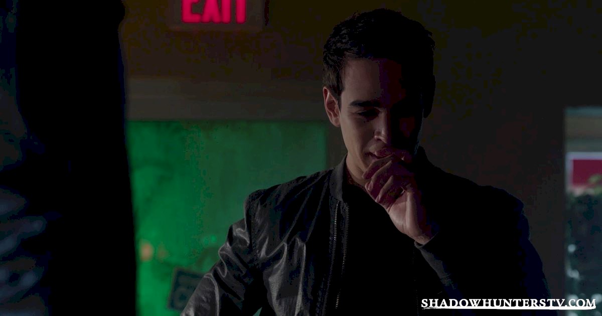 Shadowhunters - 39 Things You Might Have Missed From Episode 11! - 1040