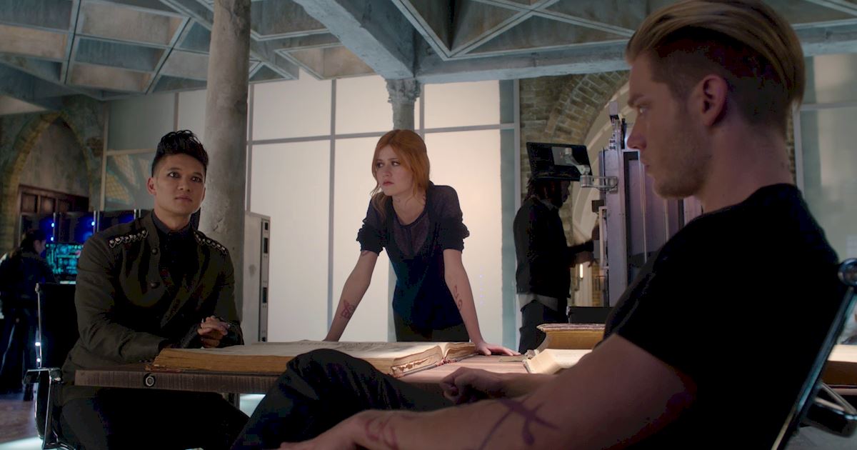 Shadowhunters - 26 Things We Learned In Episode 12 That Changed Everything - 1005