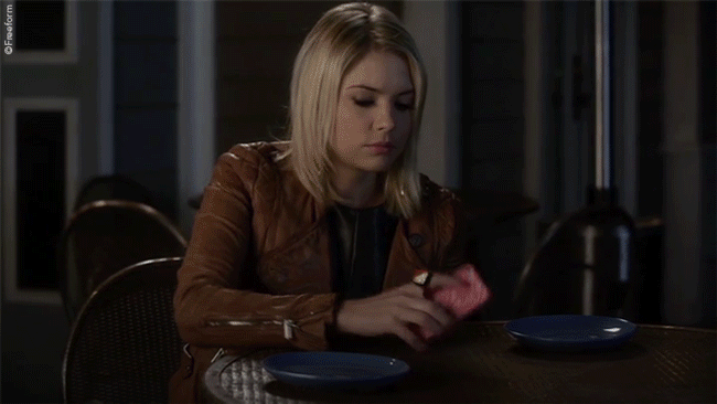 Pretty Little Liars - Do You Remember How A Totally Messed With Our Favorite Ships In Episode 70 Of PLL? - 1011