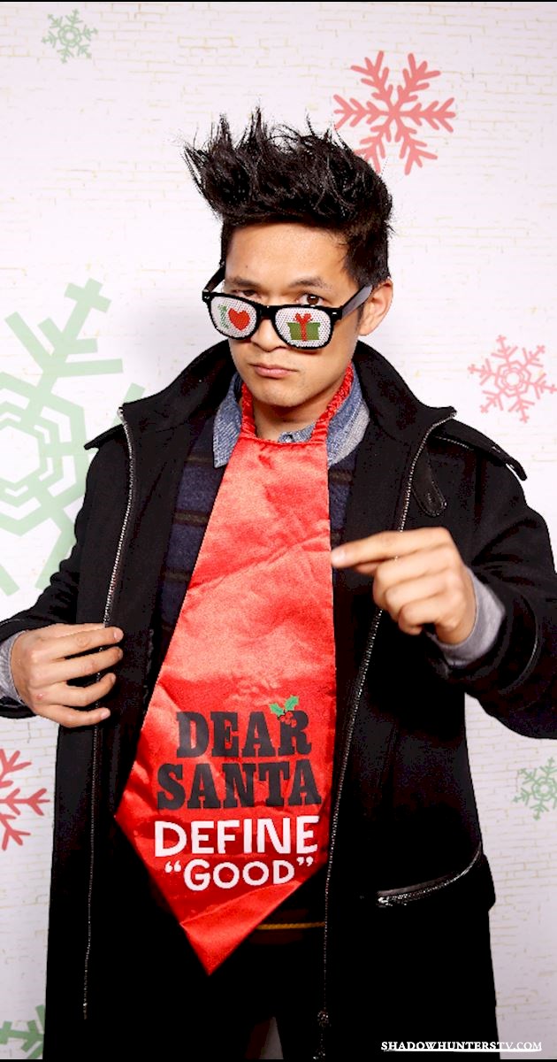 Shadowhunters - The Most Festive Feels From Your Favorite Shadowhunters! - 1001