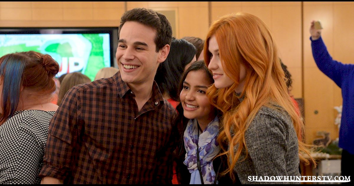 Shadowhunters - Shadowhunters and Superfans Take Manhattan! - 1017