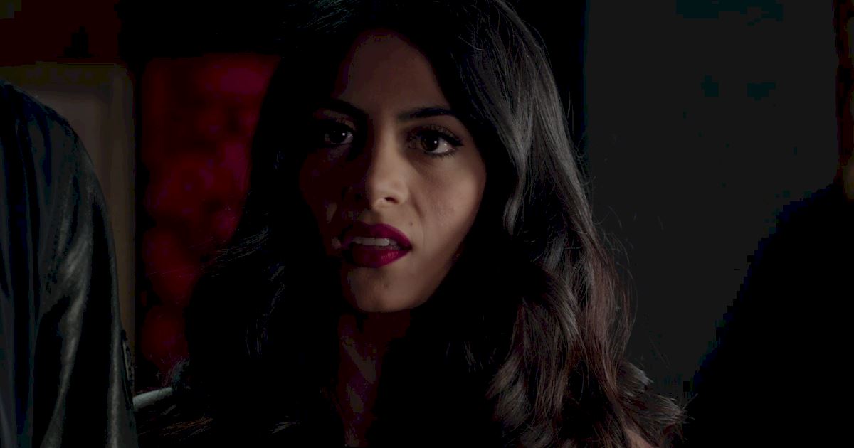 Shadowhunters - 60 Times Izzy And Alec Were Sibling Goals! - 1058