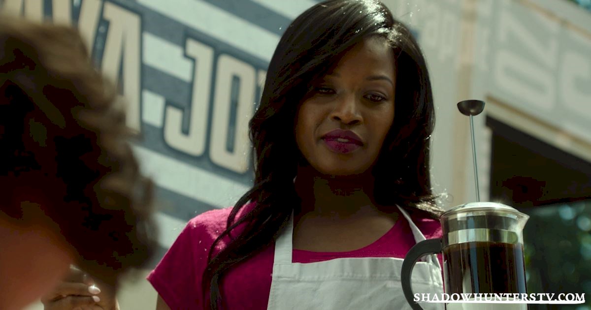 Shadowhunters - 14 Innocent People Who Were Just Trying To Do Their Jobs In The Shadow World! - 1018