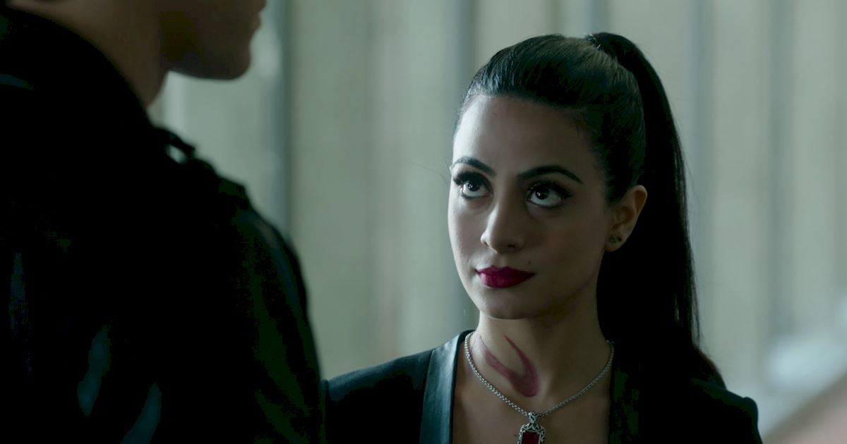 Shadowhunters - The Journey Of Malec Through Season One Is A Total Roller Coaster! - 1021