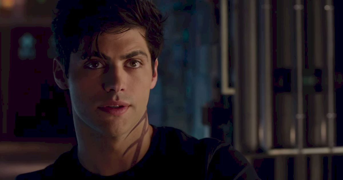 Shadowhunters - The Journey Of Malec Through Season One Is A Total Roller Coaster! - 1002