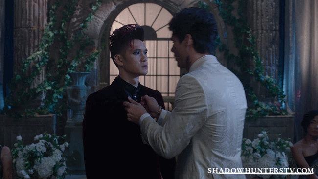 Shadowhunters - The 16 Best Damsels (And Dudes) In Distress! Vote For Which One You Would Rescue! - 1008