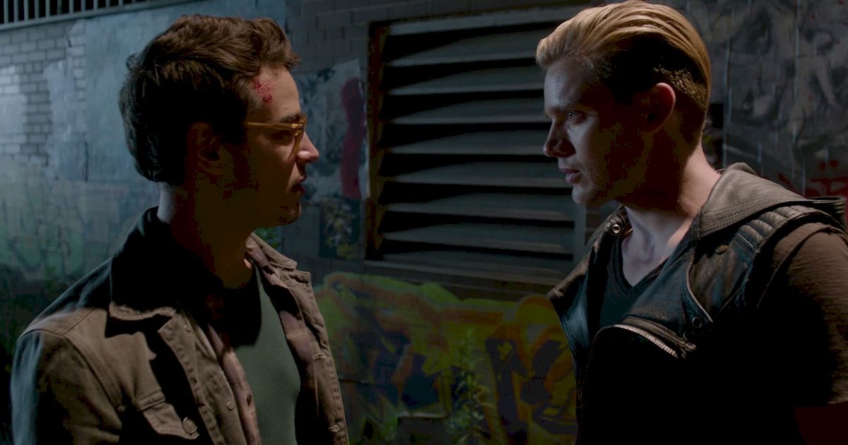 Shadowhunters - 15 Times Luke And Simon Had The Most Beautiful And Pure Bromance! - 1002