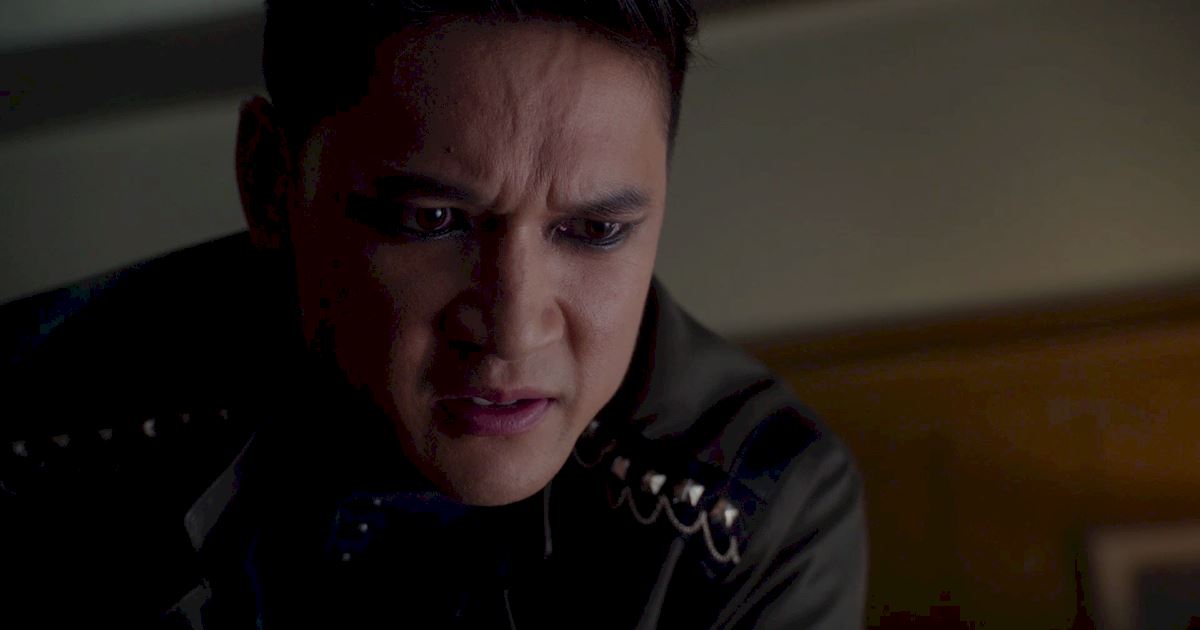 Shadowhunters - You Know Magnus Bane Is Angry When... - 1020