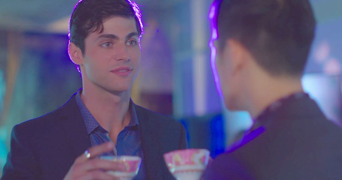 Shadowhunters - These 26 Photos Of Alec Lightwood Smiling Will Give You LIFE! - 1017
