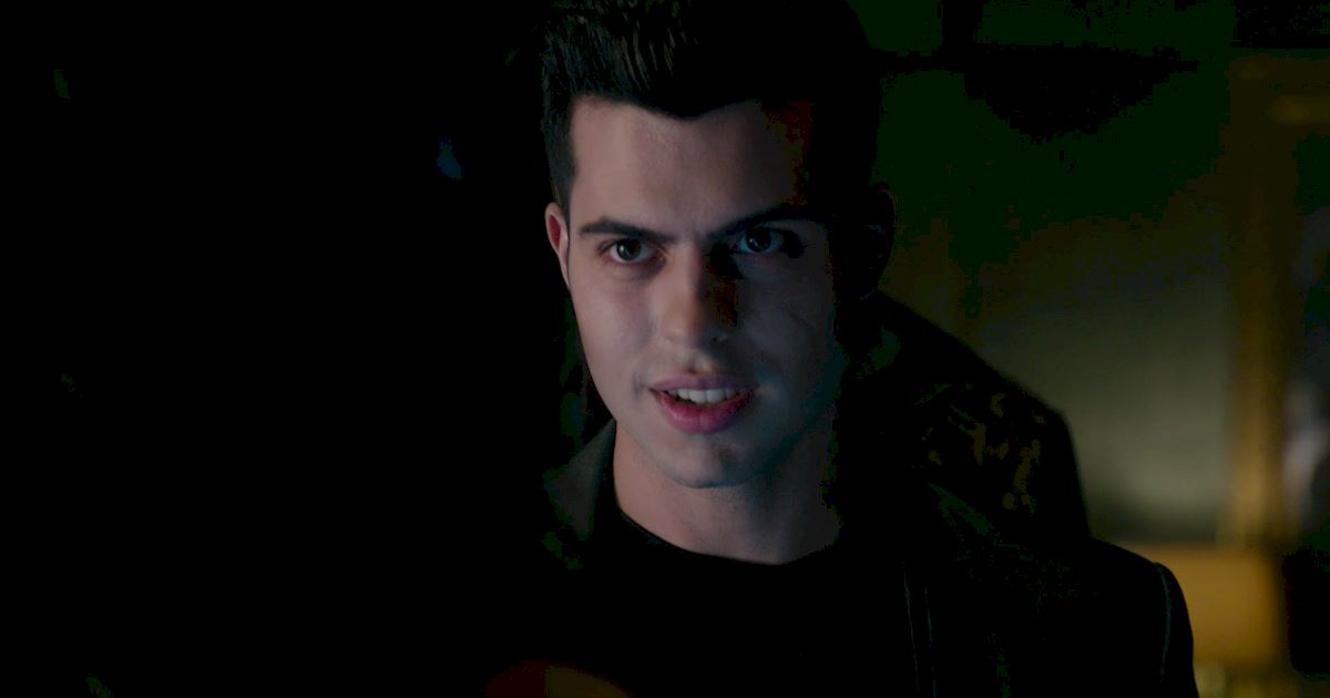 Shadowhunters - The Best Dirty Looks Of Season One: Part 2 - 1023