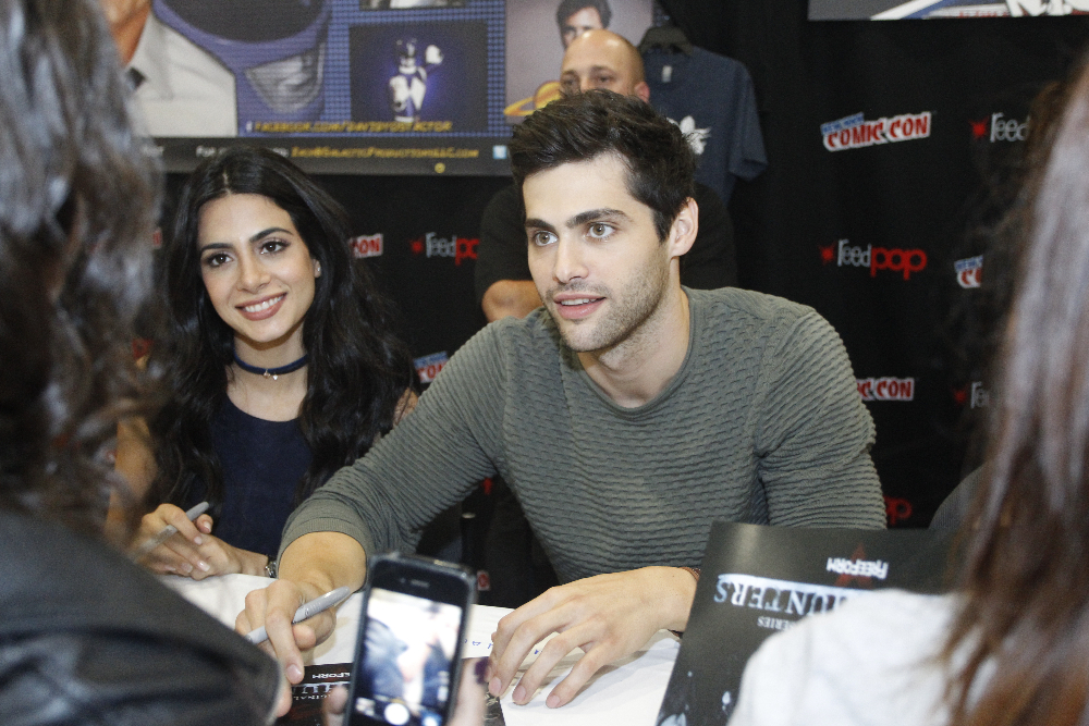 Shadowhunters - The Shadowhunters Stars Were At NYCC And We've Got The Photos To Prove It! - 1005