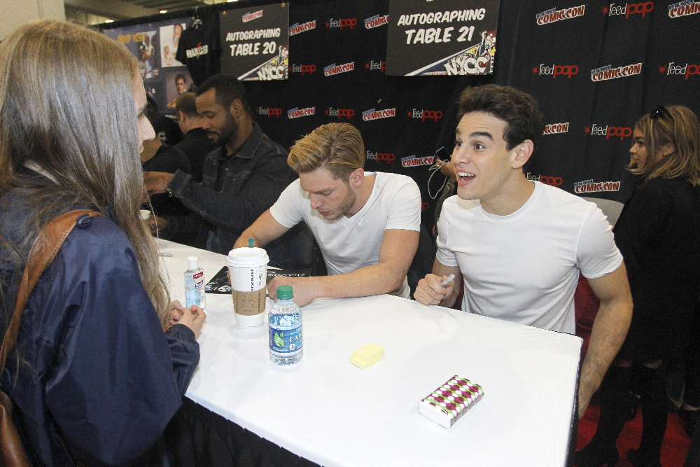 Shadowhunters - The Shadowhunters Stars Were At NYCC And We've Got The Photos To Prove It! - 1004