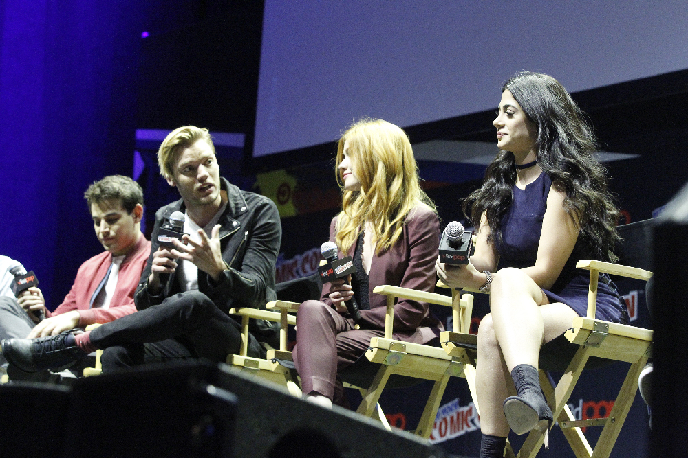 Shadowhunters - The Shadowhunters Stars Were At NYCC And We've Got The Photos To Prove It! - 1020