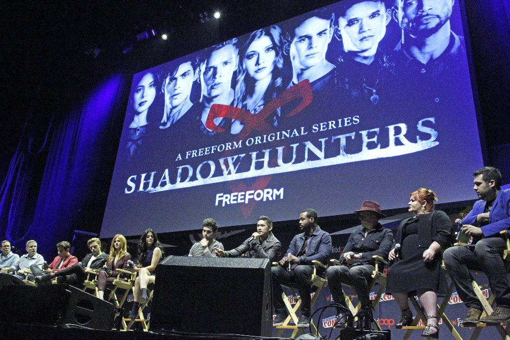 Shadowhunters - The Shadowhunters Stars Were At NYCC And We've Got The Photos To Prove It! - 1012