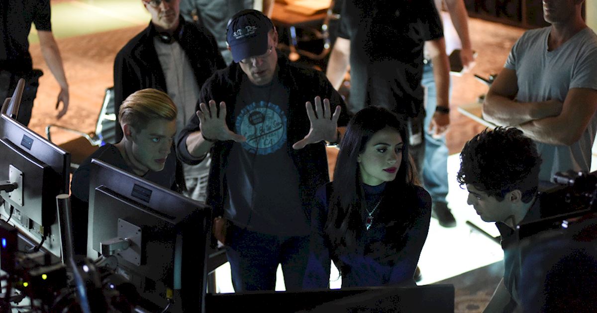 Shadowhunters - Spectacular Set Photos From Episode Nine Of Shadowhunters - 1011